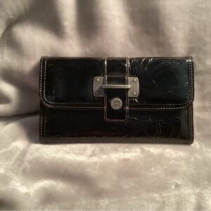 Simply Vera Wang Women’s Black wallet